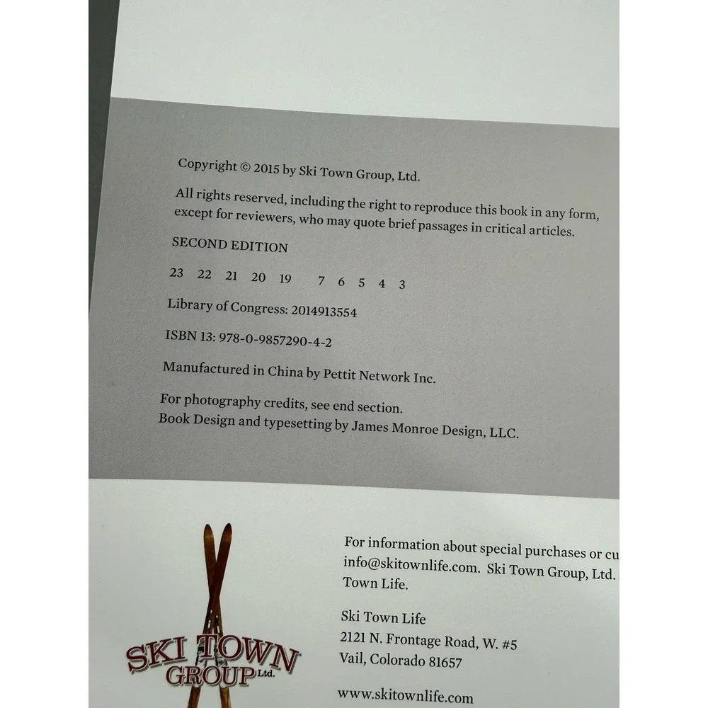 Ski Town Apr�s‎ Ski by Iverson